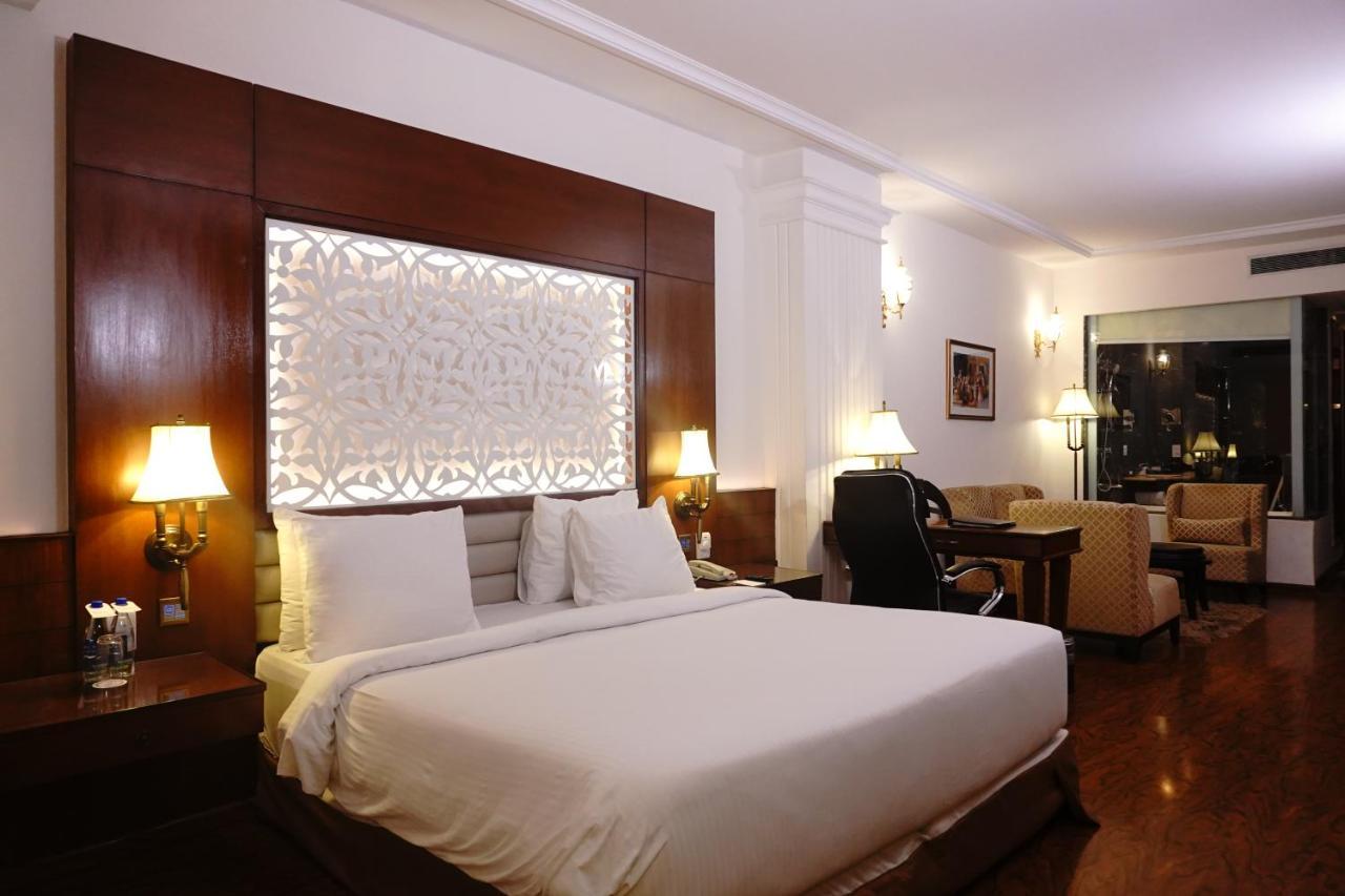 Ramada Plaza By Wyndham, Chandigarh Hotel