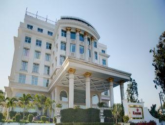 Ramada Plaza By Wyndham, Chandigarh 4*